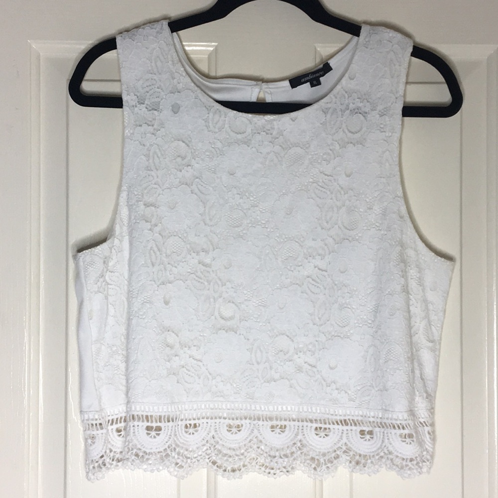 Sleeveless Embroidered Ivory Blouse💕